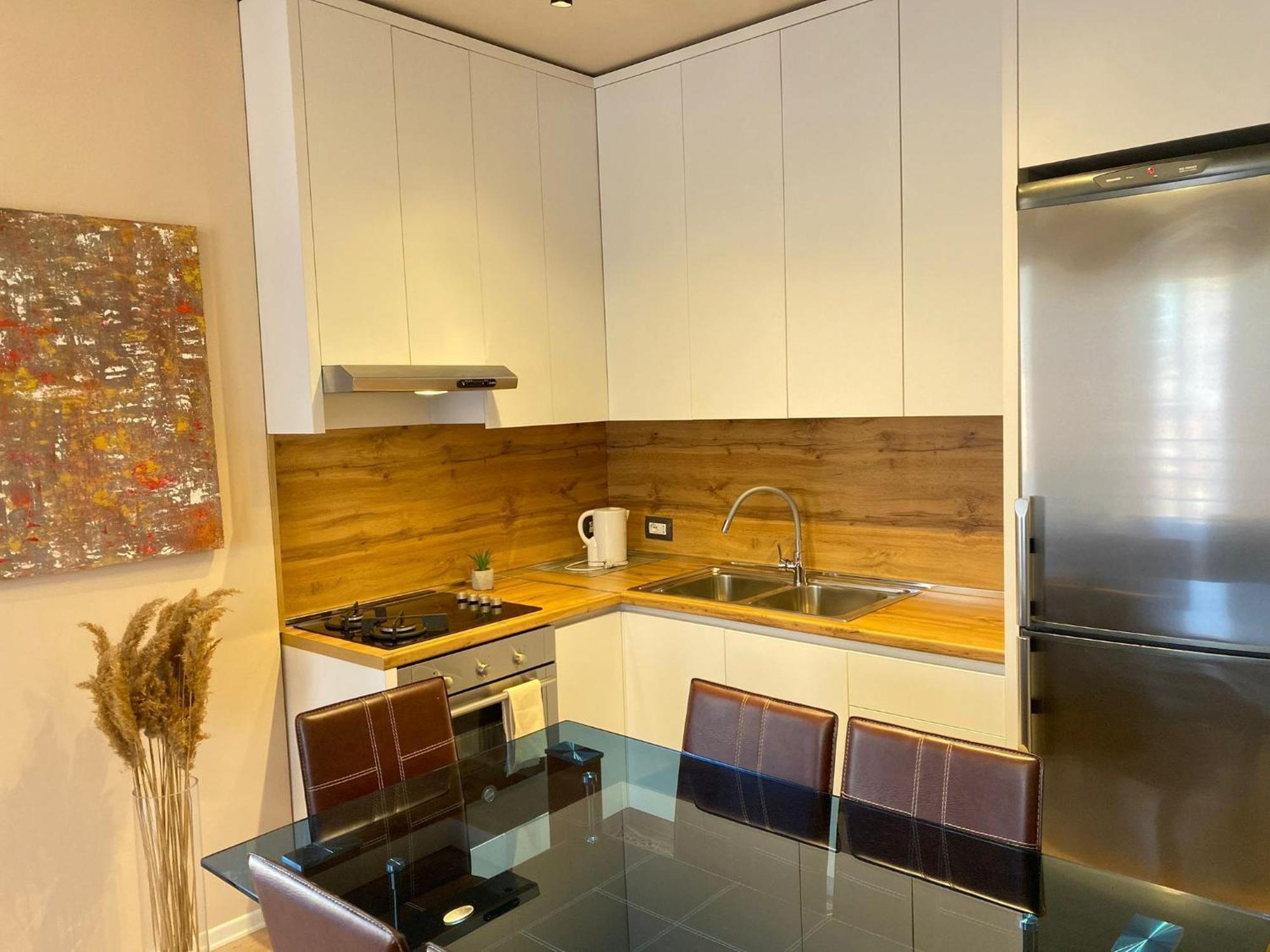 Nemis Apartments In The Centre Of Tirana Four Free Parking Exterior photo